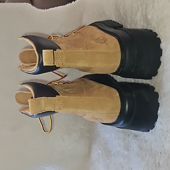 Timberland Women Sky 6-Inch Lace Up Boot Size 7.5 Wheat Nubuck - Picture 5 of 9